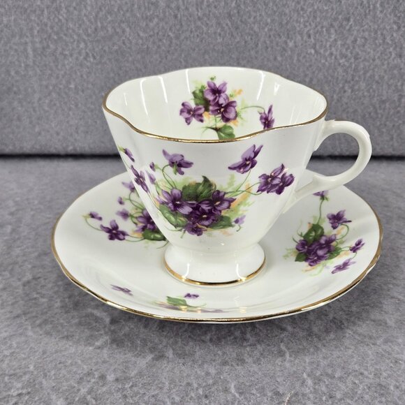 Vintage Clarence Bone China, Teacup & Saucer w/Gold Edging, Purple Violets - Picture 1 of 11